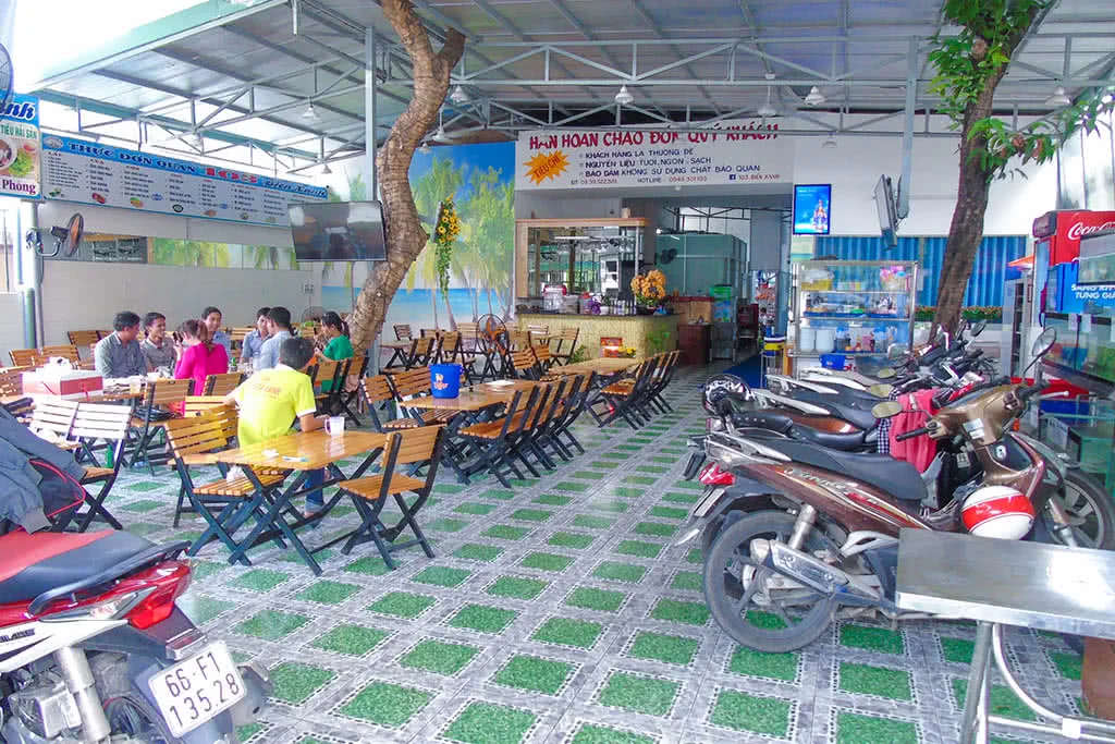 quan-103-bien-xanh-giu-lai-net-tinh-tuy-cua-bien-8