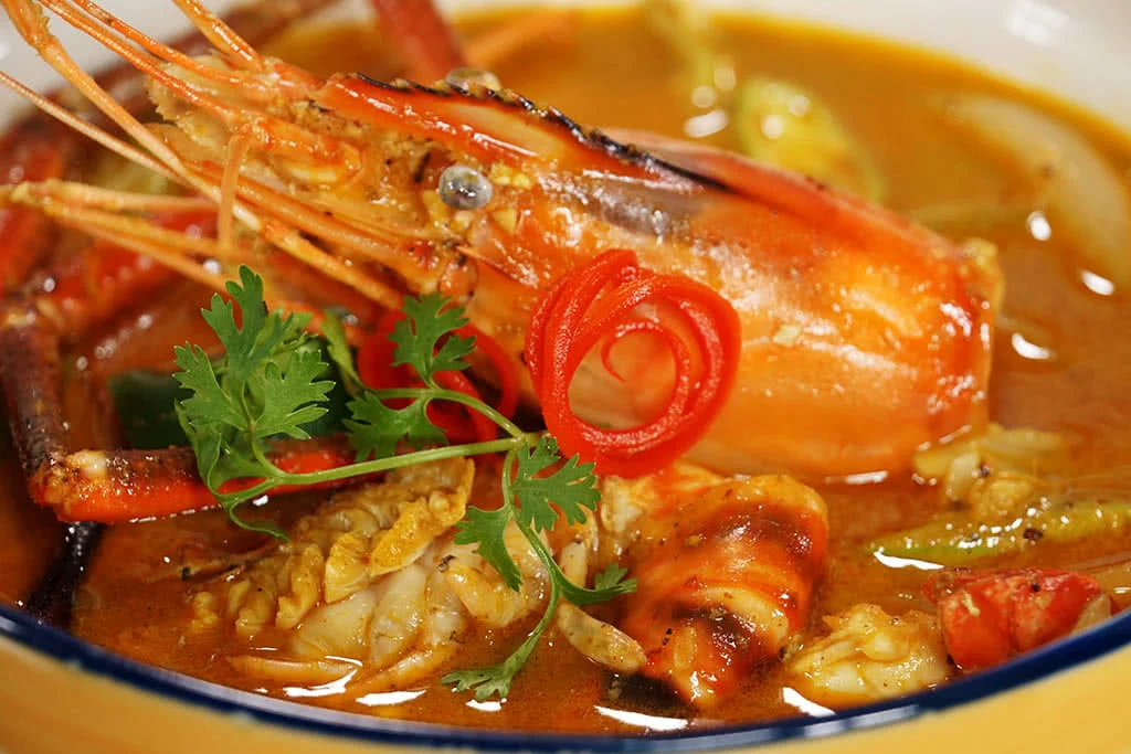 quan-103-bien-xanh-giu-lai-net-tinh-tuy-cua-bien-9