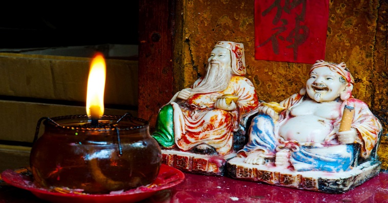 Bài văn khấn Thần Tài Thổ Địa mỗi sáng để bán đắt hàng