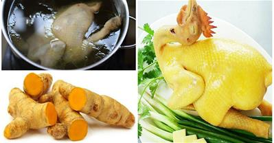 Mẹo luộc gà vàng ươm, không phải ai cũng biết