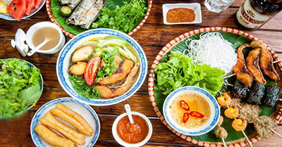 Top 10+ nhà hàng Việt Nam ngon, nổi tiếng nhất ở TpHCM