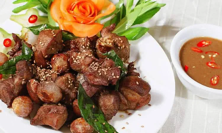 nha-hang-mon-viet-nguyen-khang-slide-5