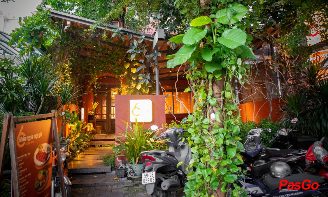 6Seven-Restaurant-6