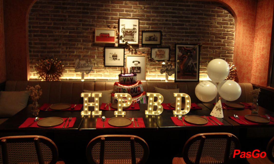 6Seven-Restaurant-7
