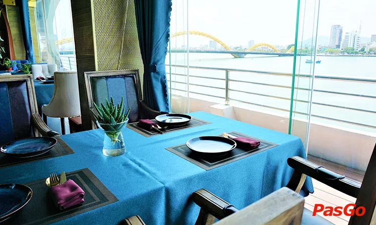 99-sky-lounge-tran-hung-dao-slide-11