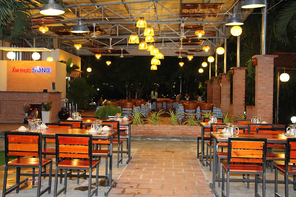 am-thuc-song-song-voi-nhung-dieu-binh-di-nhat-8