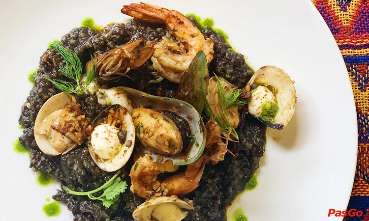 amun-garden-restaurant-&-lounge-ngo-thoi-nhiem-10