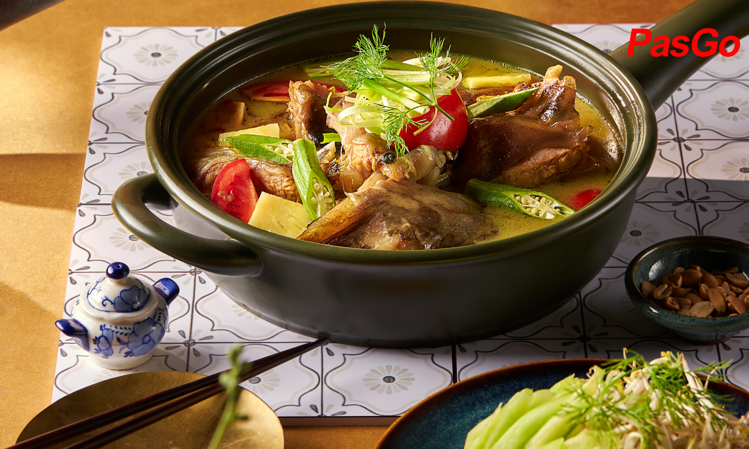 anh-nha-hang-madam-tu-hong-2