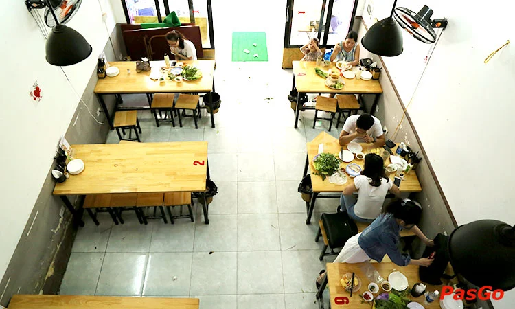 nha-hang-banh-trang-hoang-beo-linh-dam-slide-11