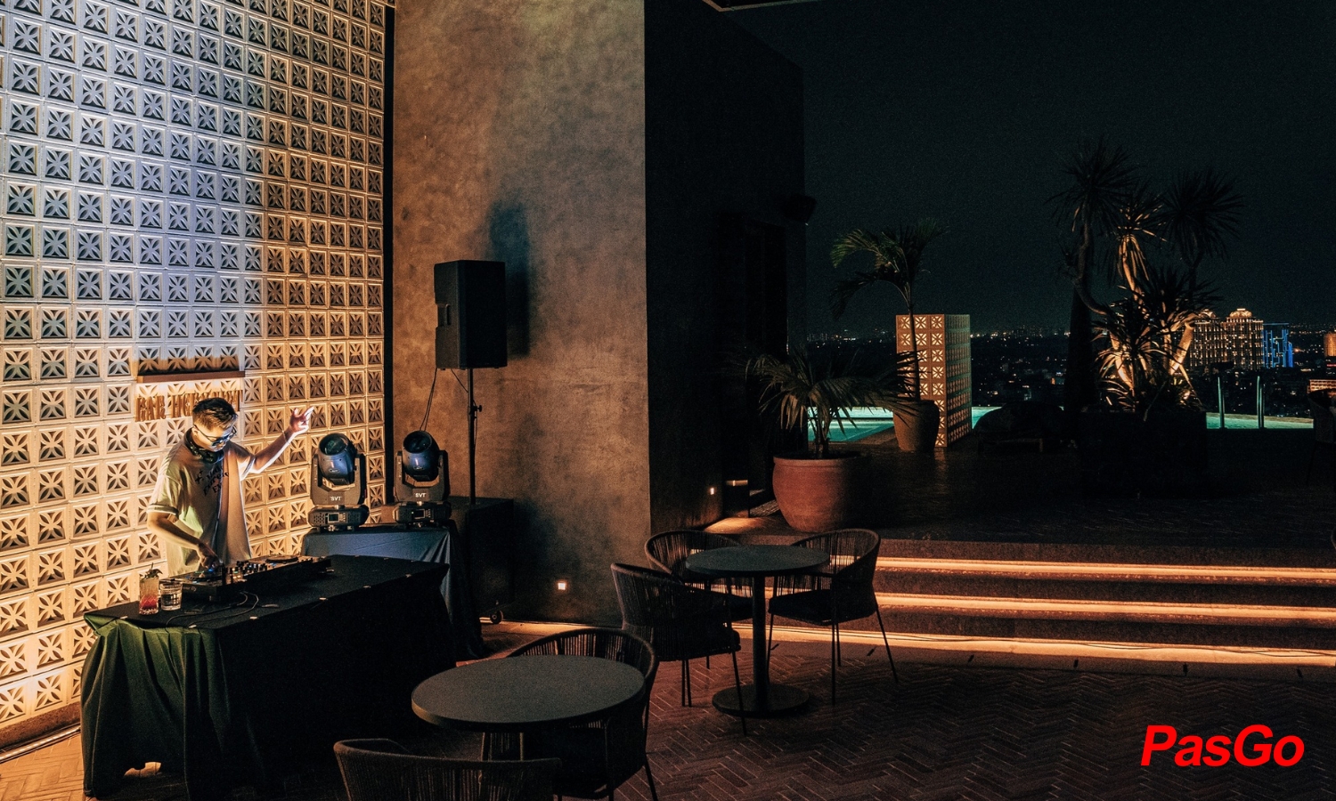 bar-hedonist-l7-west-lake-hanoi-12