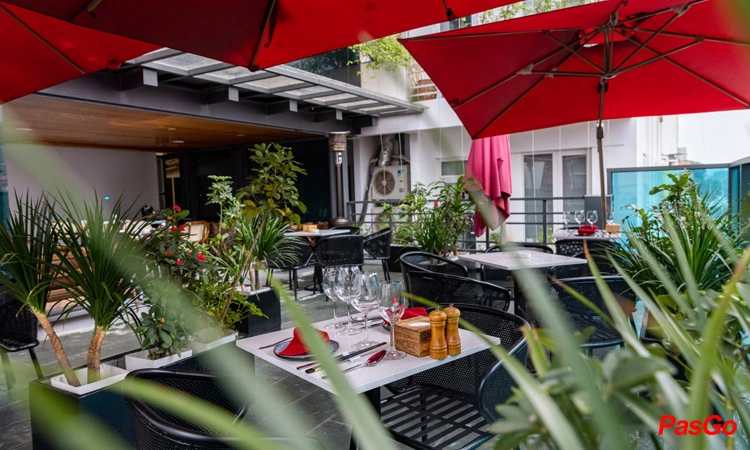 Ben Gourmet Restaurant & Coffee 12