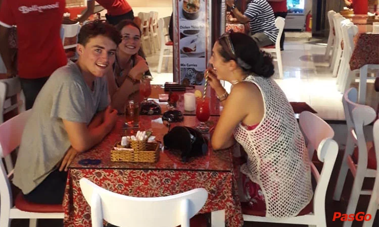 Bollywood-indian-restaurant-&-bar-bui-vien-12