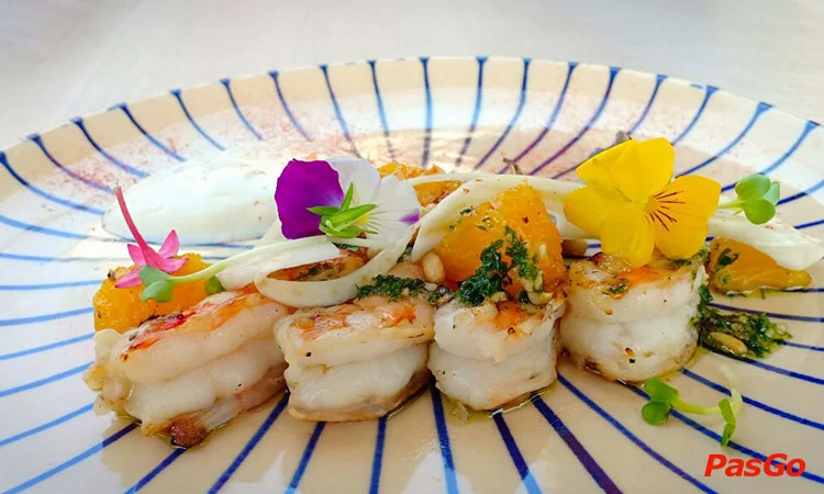 chanh-bistro-rooftop-saigon-ly-tu-trong-1