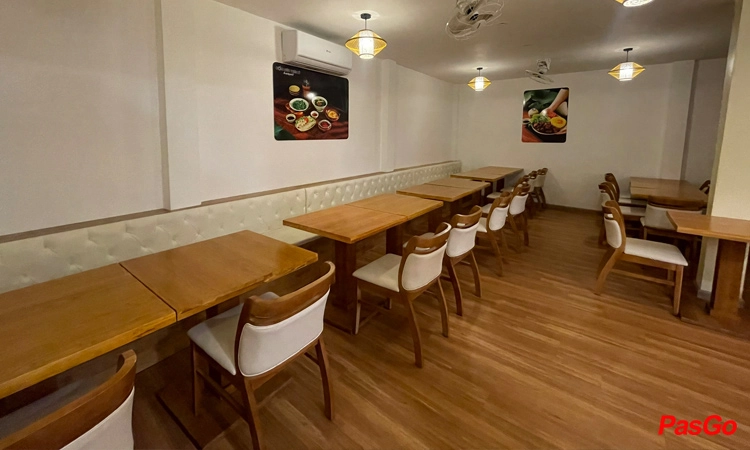 Nhà hàng Cơm Niêu Thiên Lý Lê Văn Duyệt 11