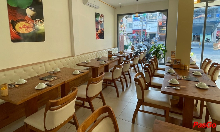 Nhà hàng Cơm Niêu Thiên Lý Lê Văn Duyệt 12