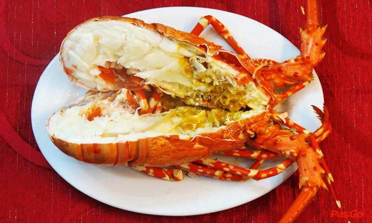 cong-vien-nha-hang-ca-voi-vo-nguyen-giap-slide-10