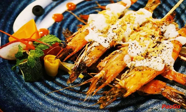 cong-vien-nha-hang-ca-voi-vo-nguyen-giap-slide-11