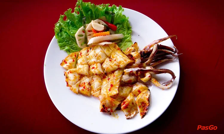 cong-vien-nha-hang-ca-voi-vo-nguyen-giap-slide-12