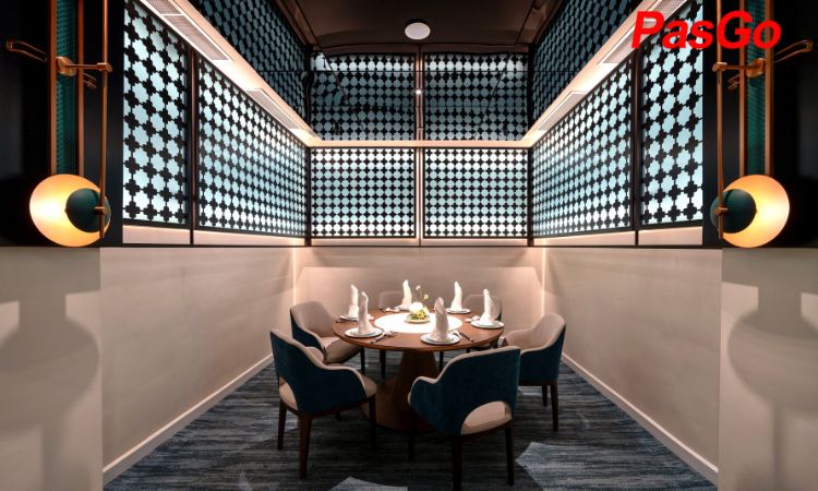 Crystal-Jade-Palace-le-loi-slide-8