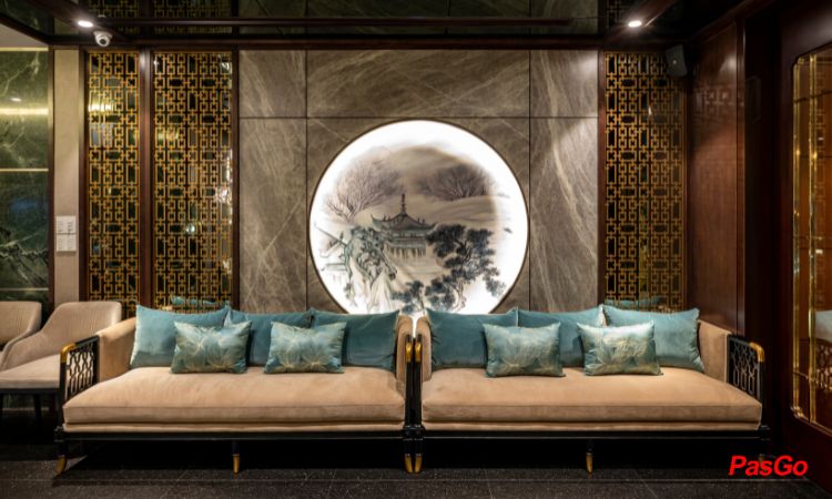 Crystal_Jade_Palace_ton-duc-thang-slide-10