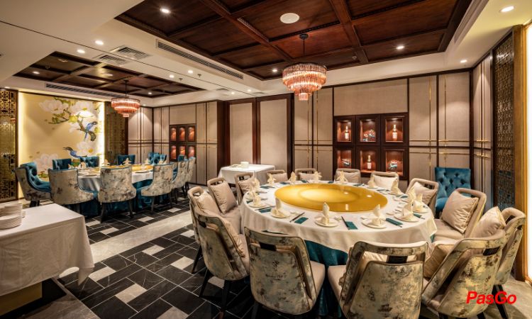 Crystal_Jade_Palace_ton-duc-thang-slide-2