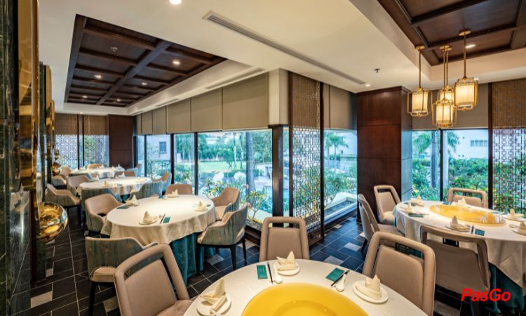 Crystal_Jade_Palace_ton-duc-thang-slide-3