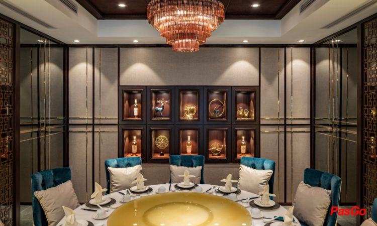 Crystal_Jade_Palace_ton-duc-thang-slide-6