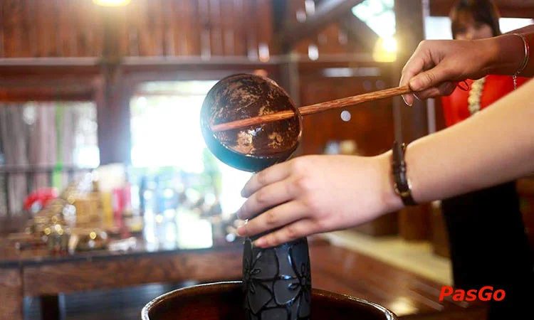 nha-hang-doc-quan-hoang-ngan-slide-12