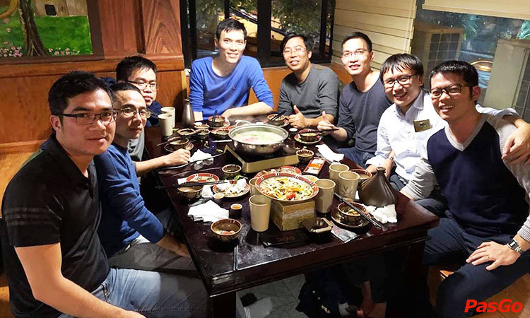 nha-hang-doc-quan-hoang-ngan-slide-5