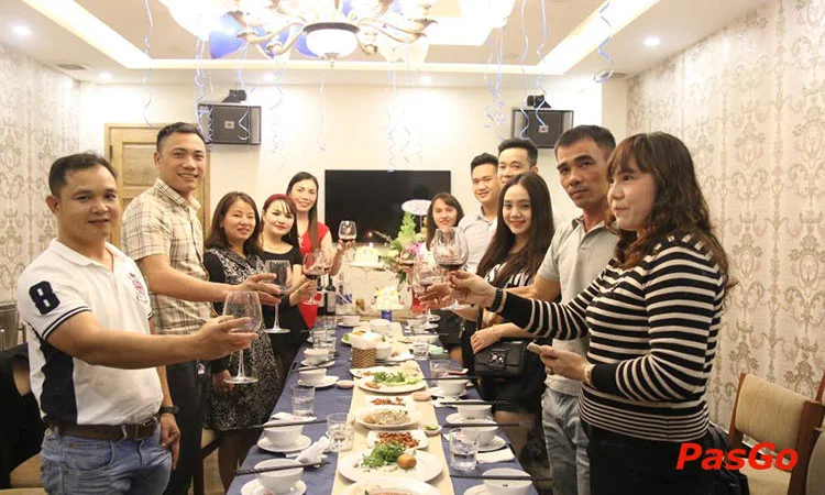 dong-phuong-nguyen-tat-thanh-slide-11