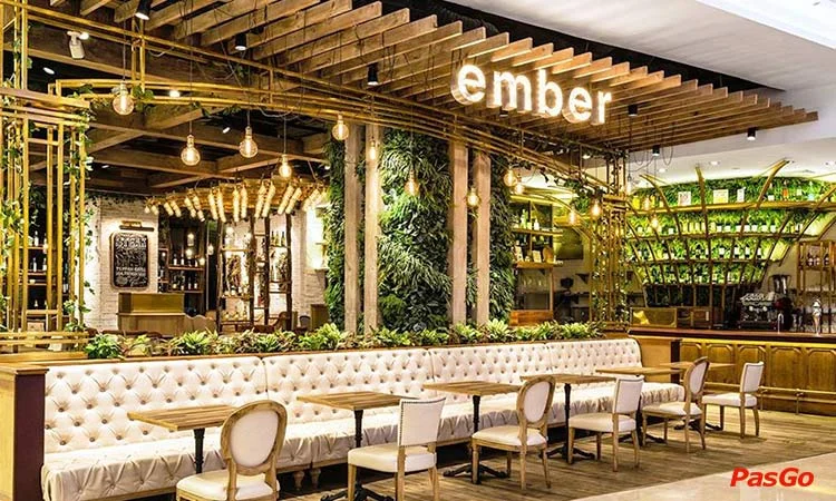ember-bistro-saigon-centre-slide-11