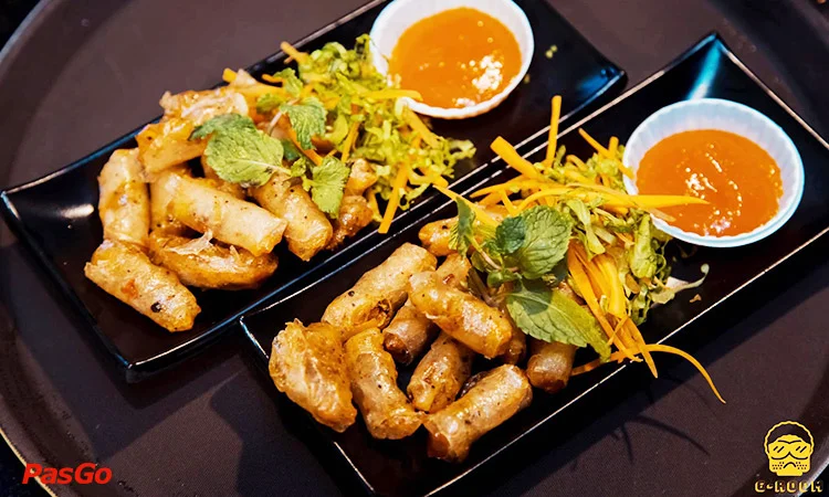 g-room-pub-&-coffee-le-van-sy-3