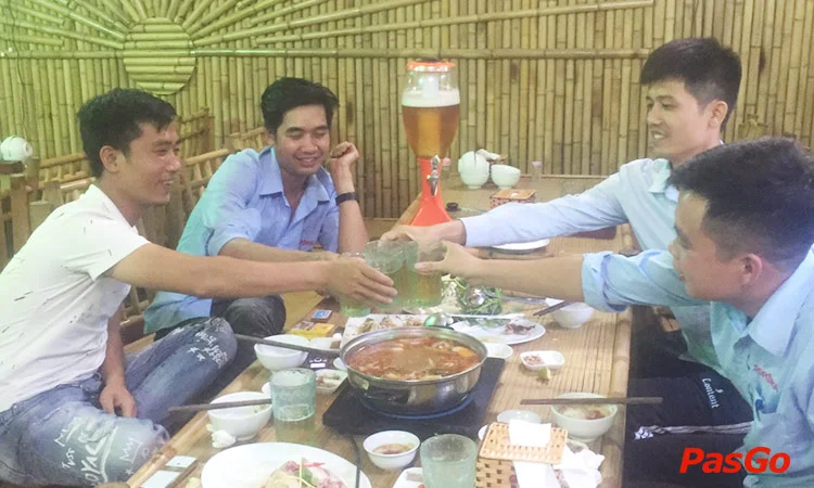 hai-nguyen-quan-ngo-553-giai-phong-11