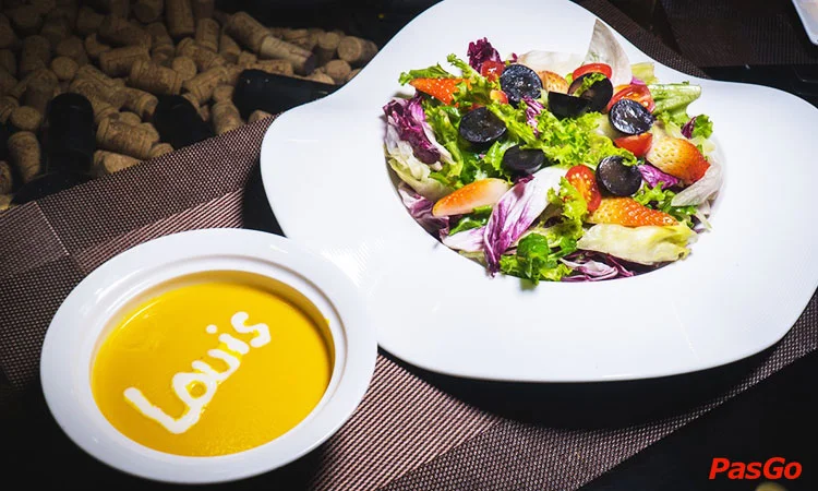 ham-ruou-vang-louis-hoang-hoa-tham-5