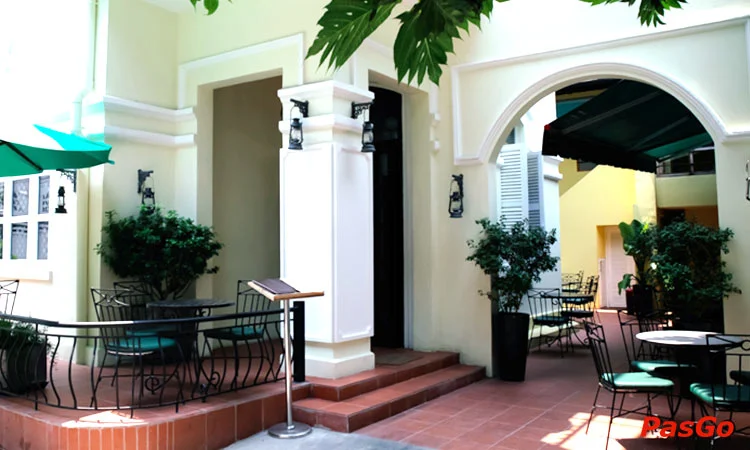 hideaway-restaurant-and-bar-slide-10