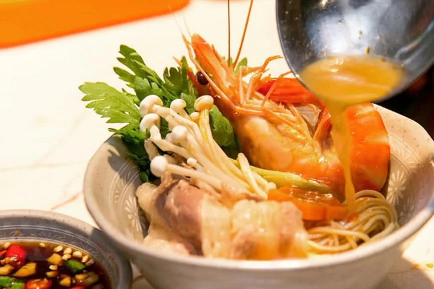 hotpot-story-vincom-ba-trieu-slideshow-3