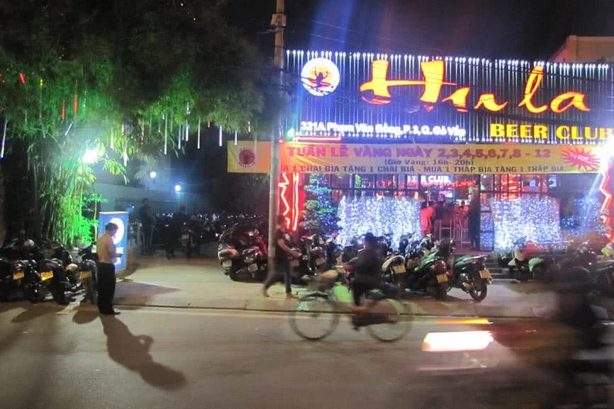 hula-beer-club-pham-van-dong-khong-gian-1b