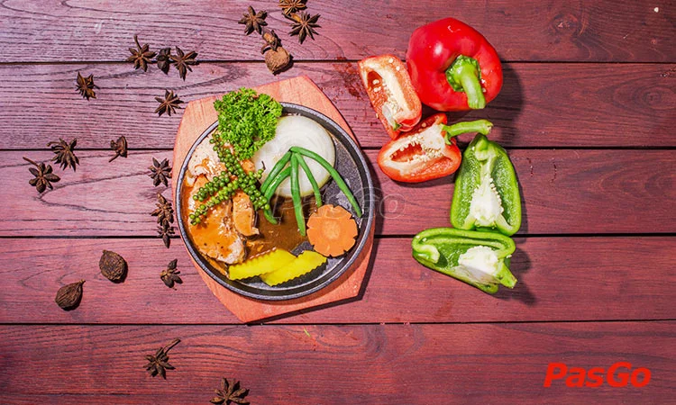 kingdom-beer-garden-quan-1--anh-slide-1