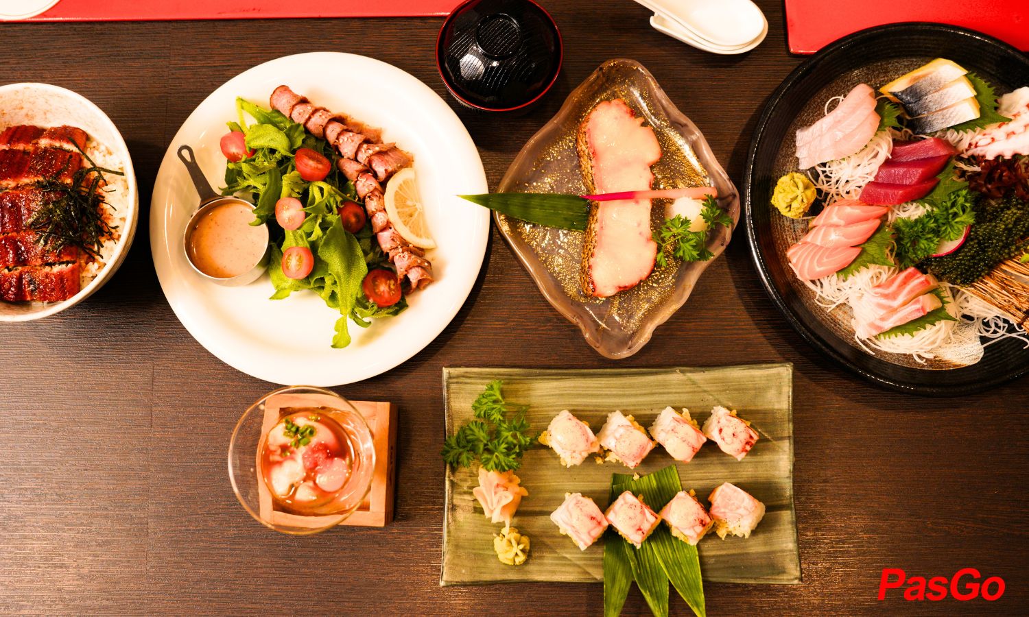 Lá Phong Sushi House 1