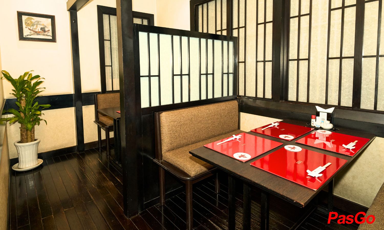 Lá Phong Sushi House 7