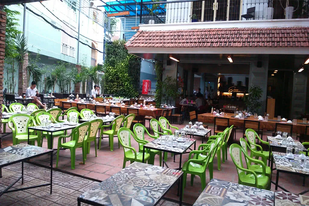 lẩu dê Lam Sơn đặc sản trứ danh tại nhà hàng dê Lam Sơn 2