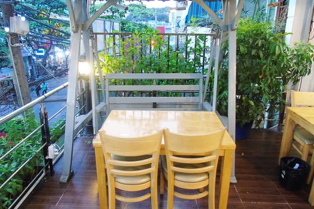 lau-nuong-cay-cui-khong-gian-2