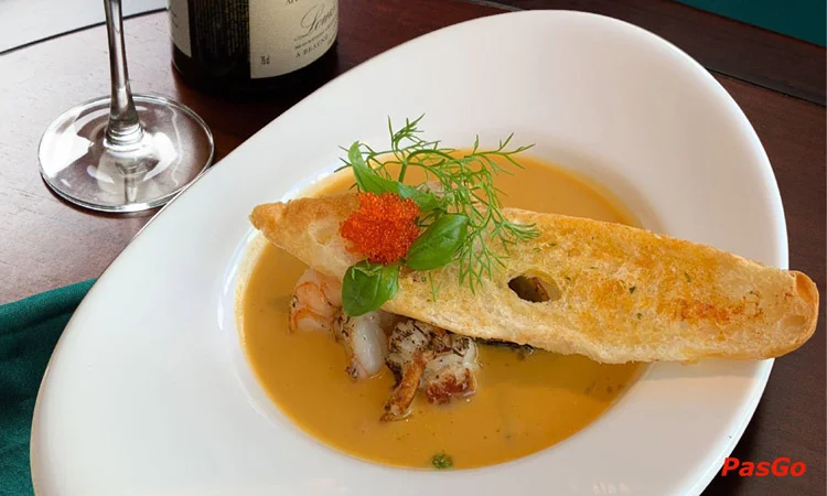 legend-seafood-and-hotpot-nguyen-tuan-4