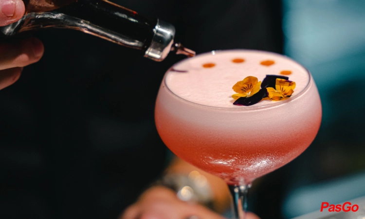 light-house-sky-bar-9