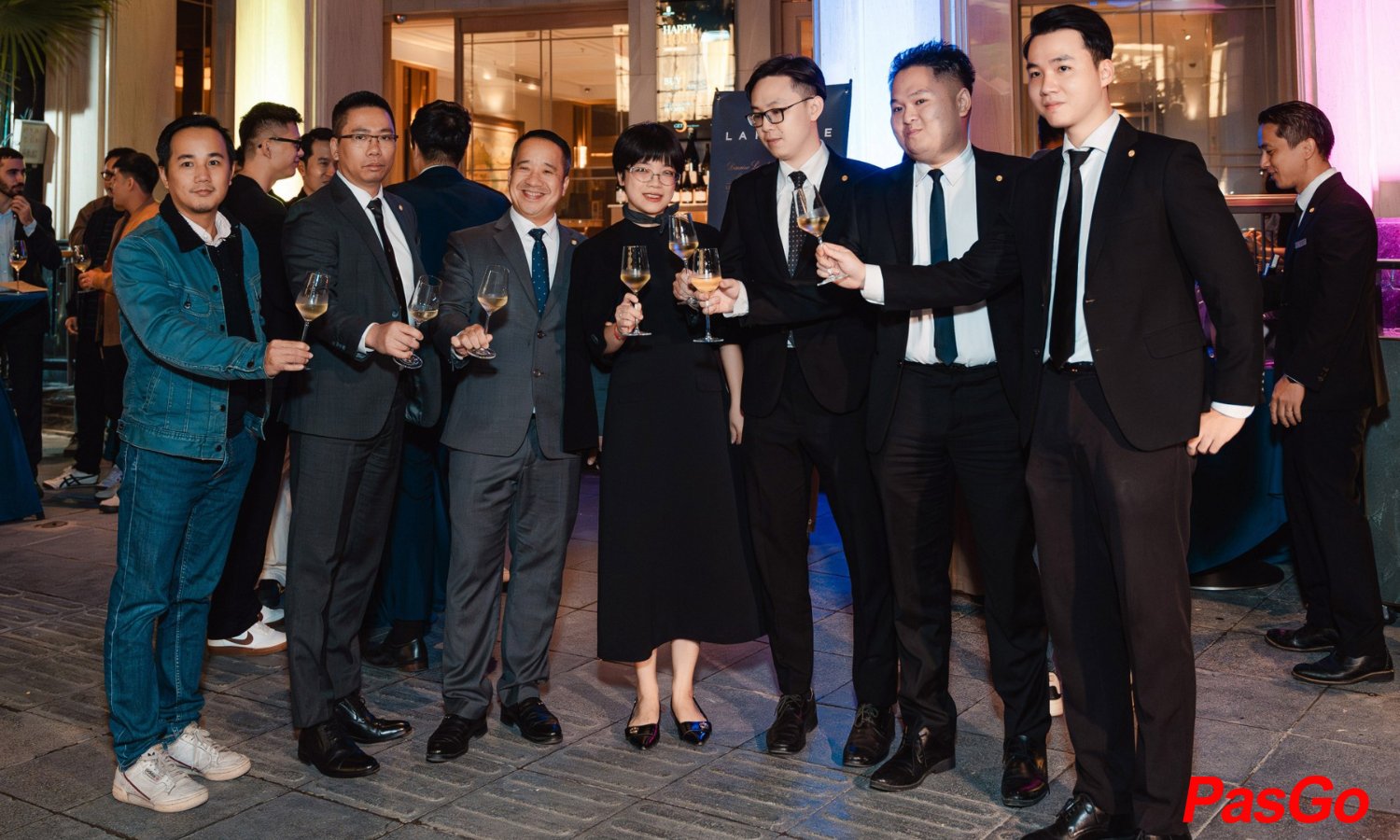 Link Bistro Cafe Bà Triệu 9