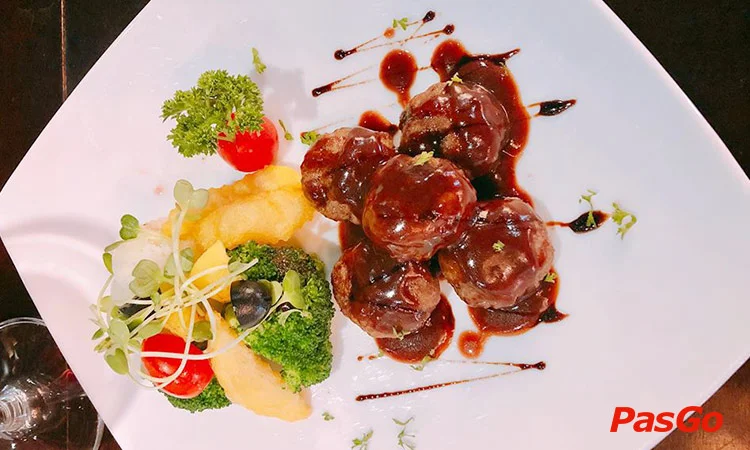 lion-star-trang-thi-slide-2