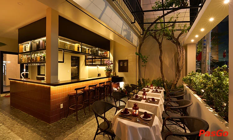 Nhà hàng Maison Mận-Đỏ Restaurant Trần Nhật Duật Ẩm thực Á Âu đặc sắc 12