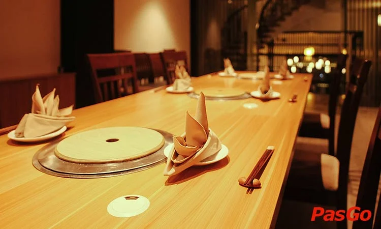 mikazuki-phu-tang-nguyet-quan-ton-duc-thang-12