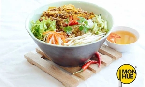 mon-hue-72-le-thanh-ton-slide-3
