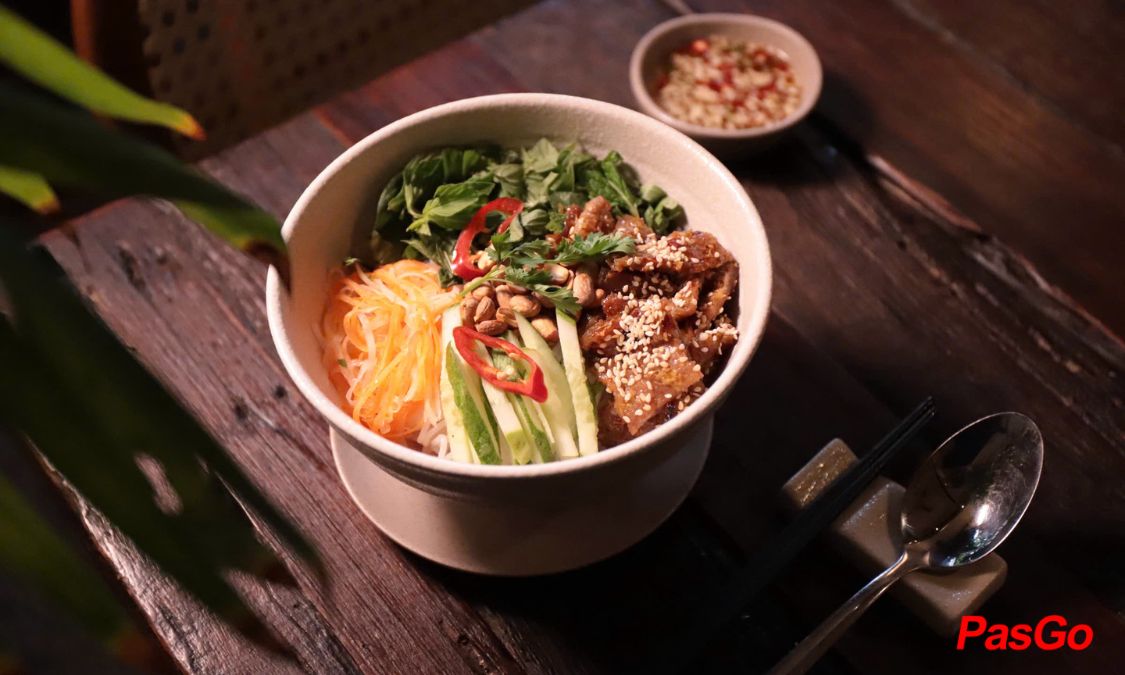 Mùi Kitchen & Café 11